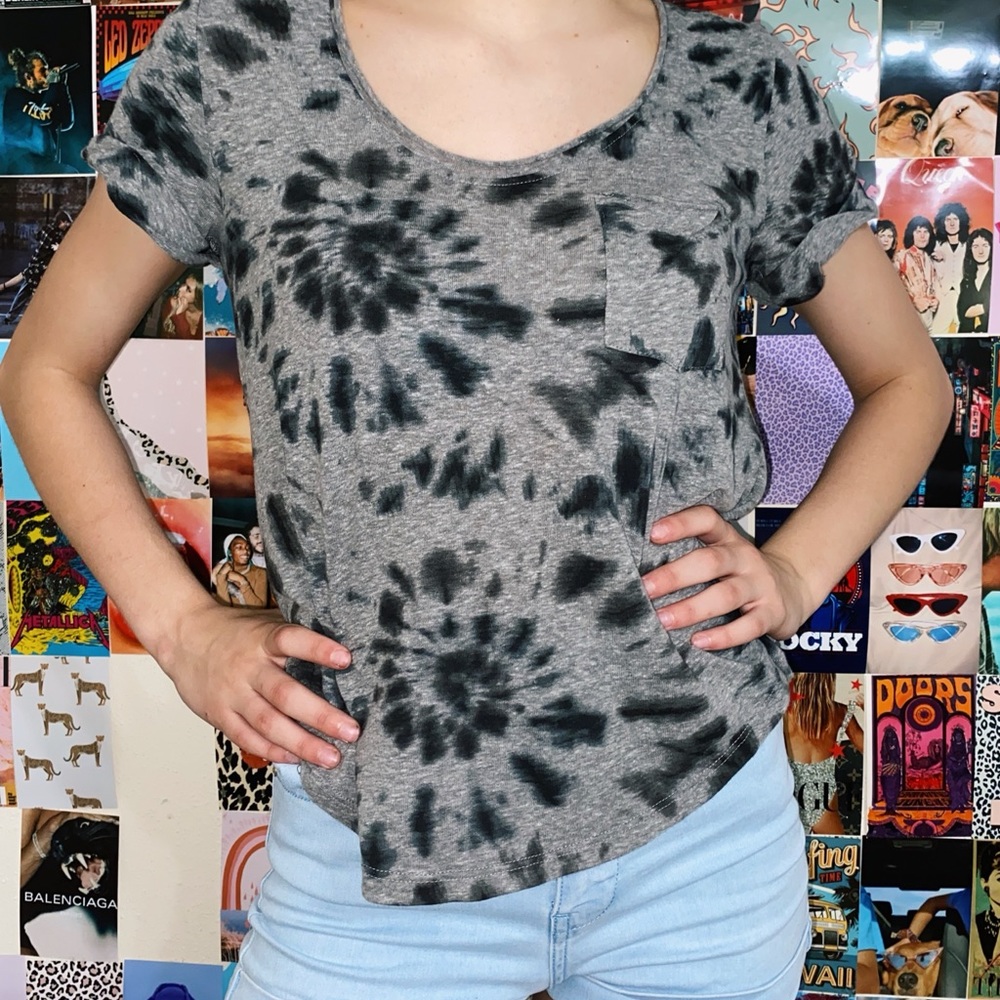 t.la Black and Grey Tiedye Shirt